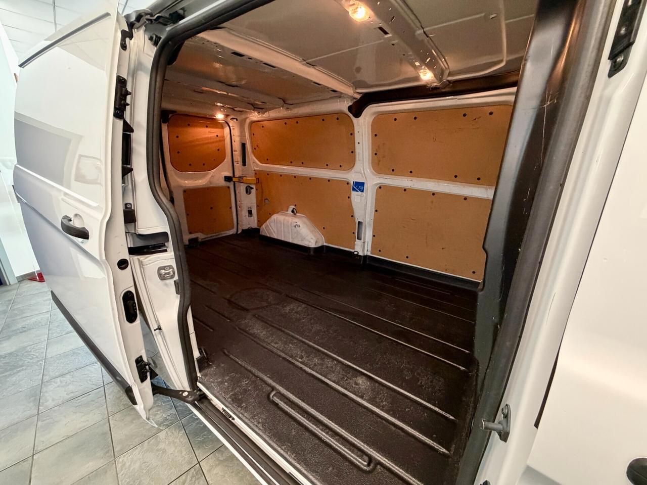 Ford Transit Custom 340 2.0 EcoBlue Hybrid 130 PL Furg. Titanium