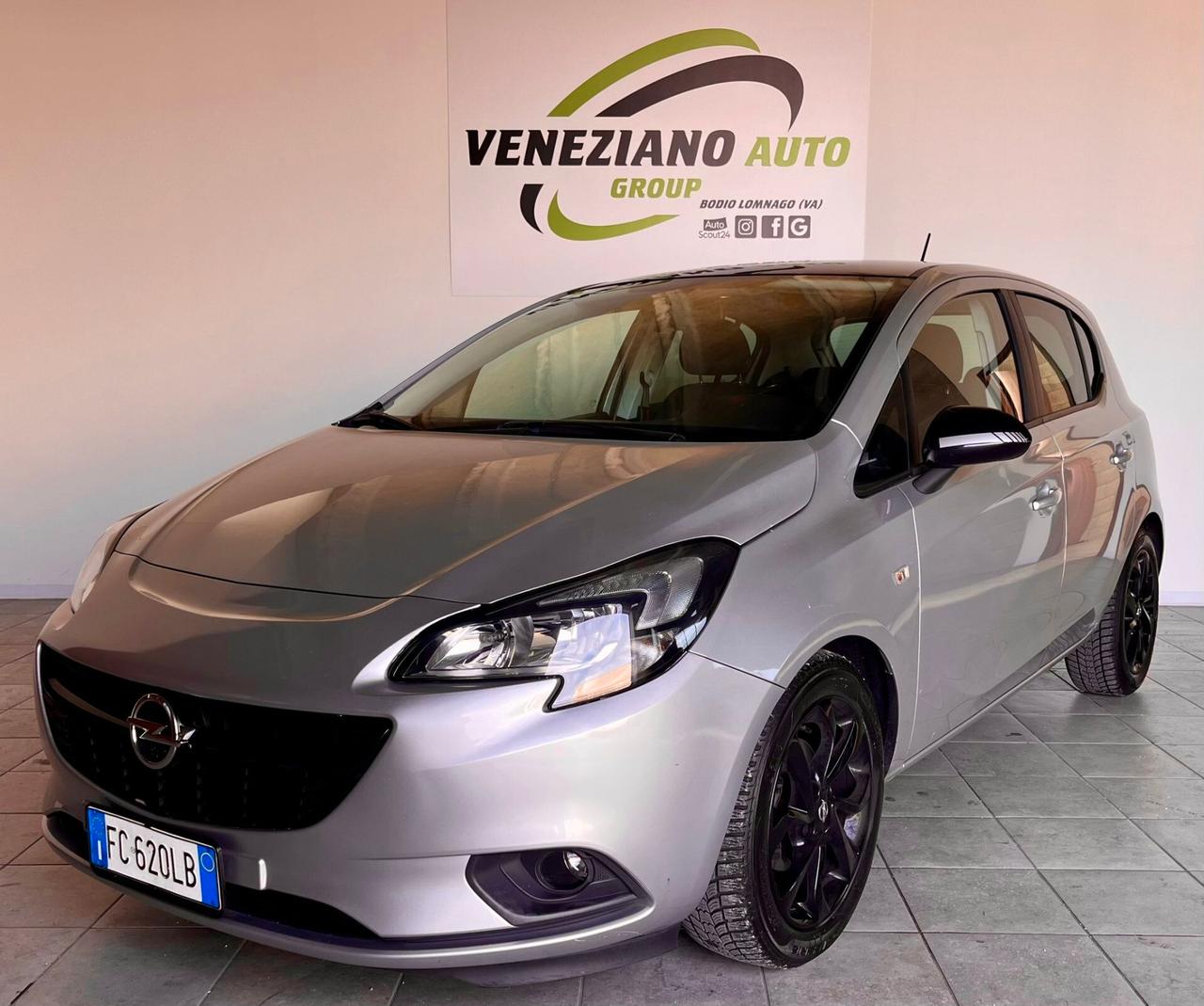 Opel Corsa 1.2 Coupé b-Color