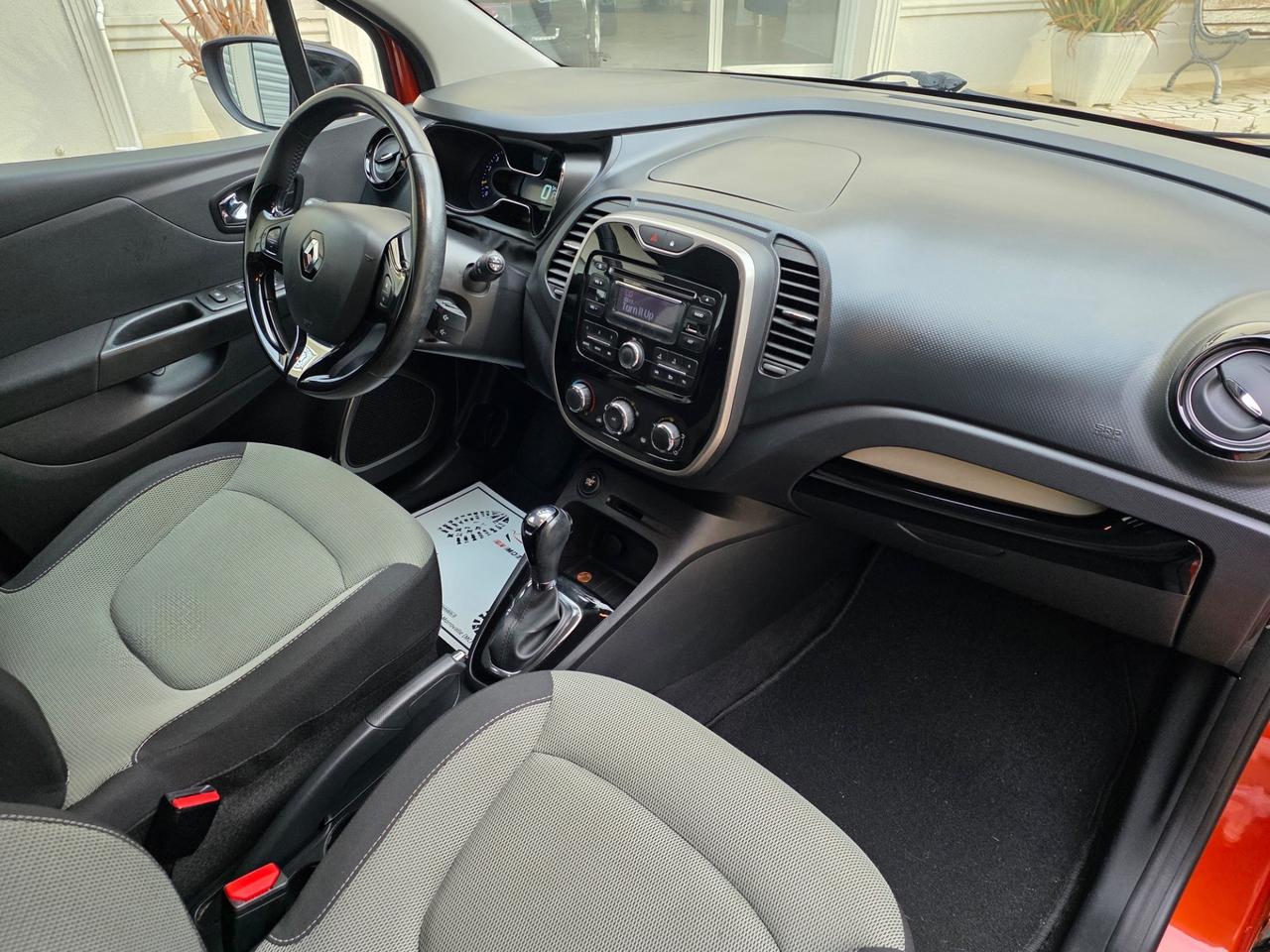 Renault Captur 1.5 dCi - CAMBIO AUTOMATICO