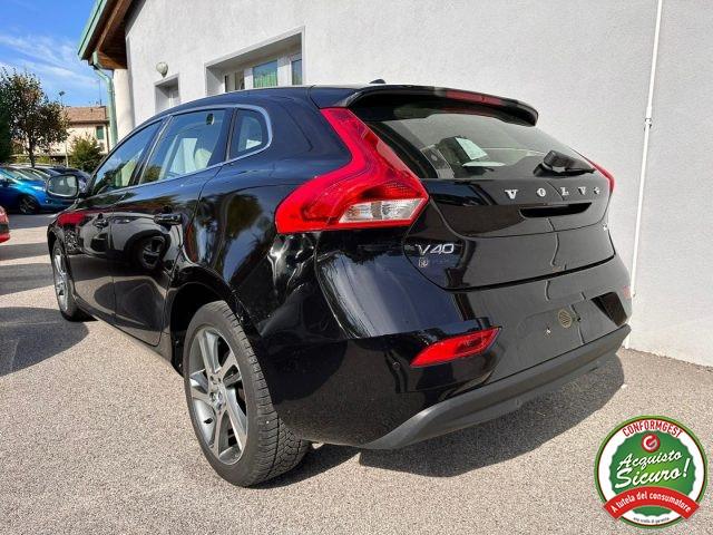 VOLVO V40 T2 Inscription Uniproprietario Certificata