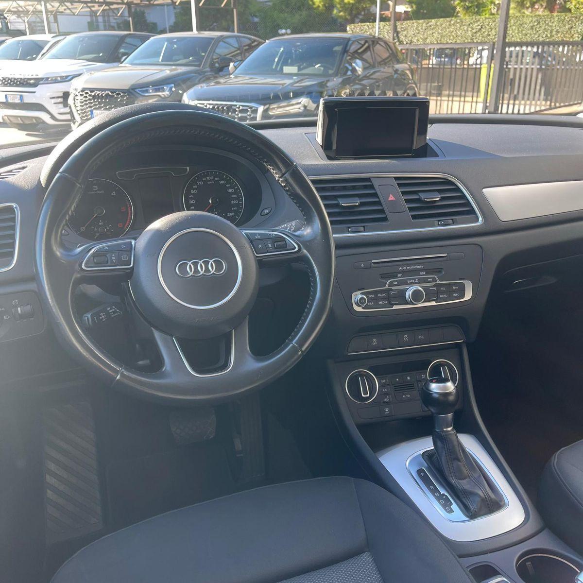 AUDI - Q3 - 2.0 TDI 150CV S tronic Business