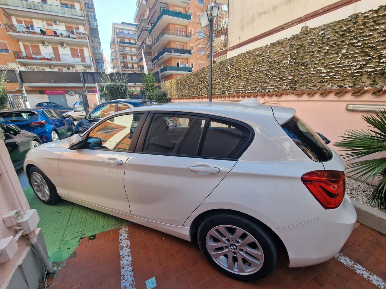 Bmw 116 116d 5p. Attiva perfetta