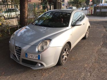 Alfa Romeo MiTo 1.6 JTDm 16V Distinctive Premium Pack