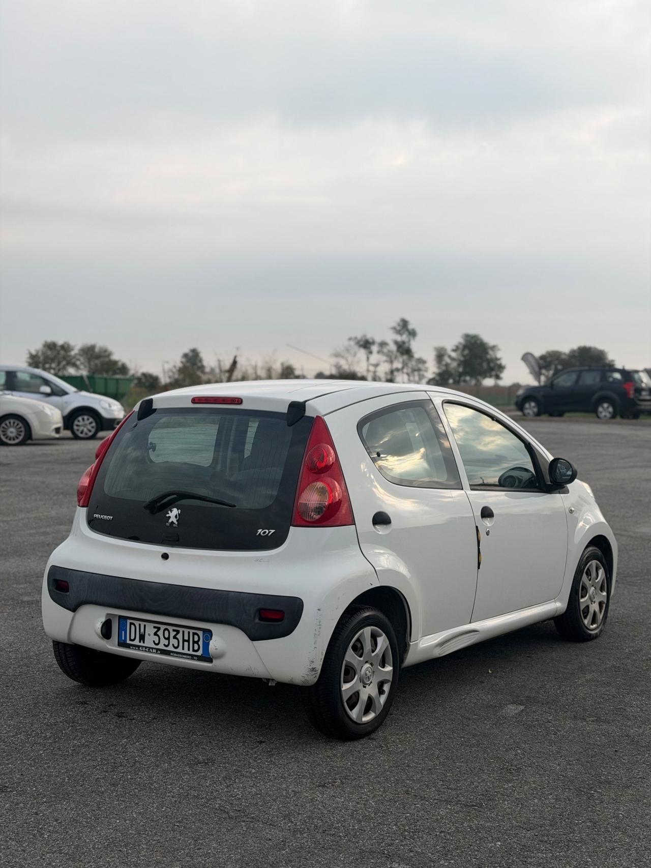 Peugeot 107 1.0 68CV 5p. Sweet Years