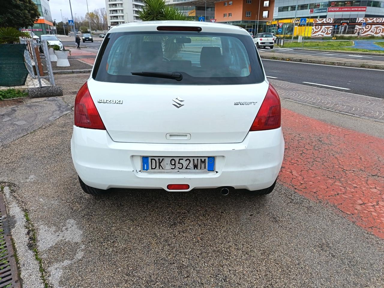 Suzuki Swift 1.3 DDiS DPF 5p. GLX NEOPATENTATI BASSI CONSUMI