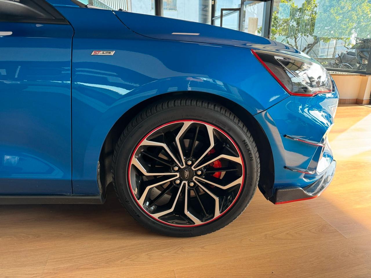 Ford Focus 1.0 EcoBoost Hybrid ST-Line