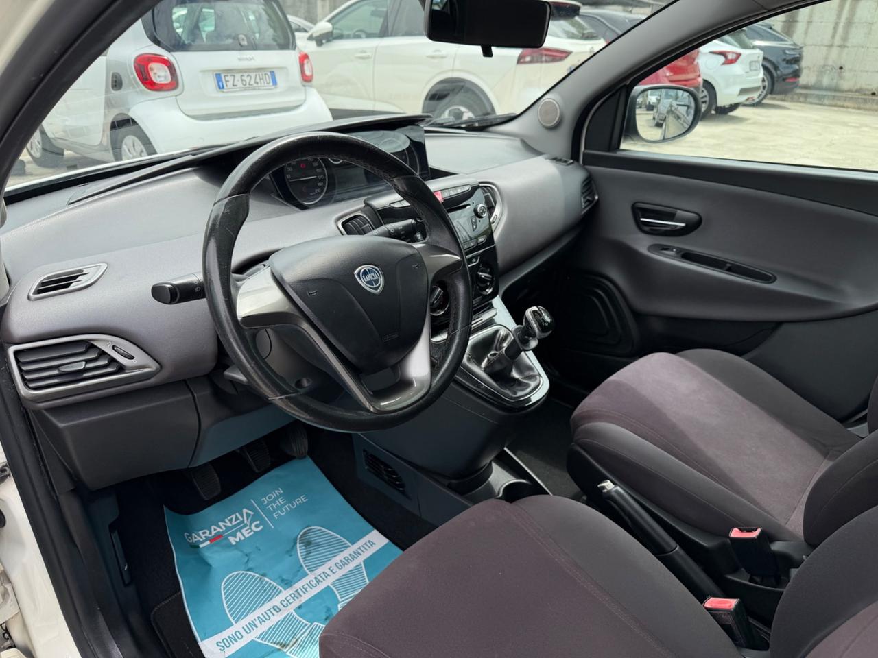 Lancia Ypsilon 0.9 TwinAir 5porte 85CV /TETTO APR.