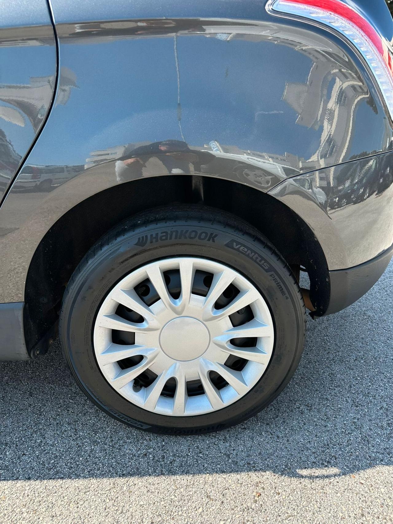 Lancia Delta 1.6 MJT DPF Platino