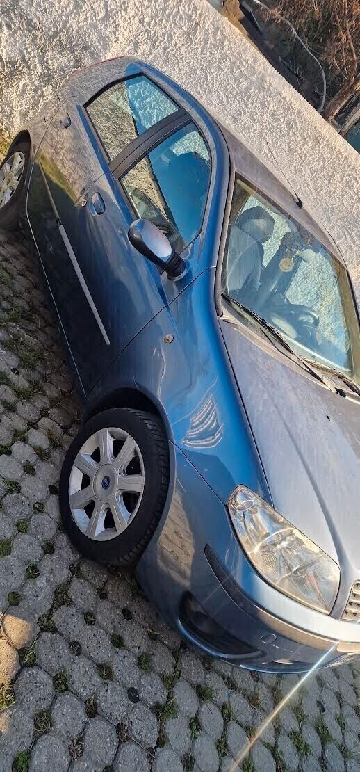 Fiat Punto 2004 photo 2