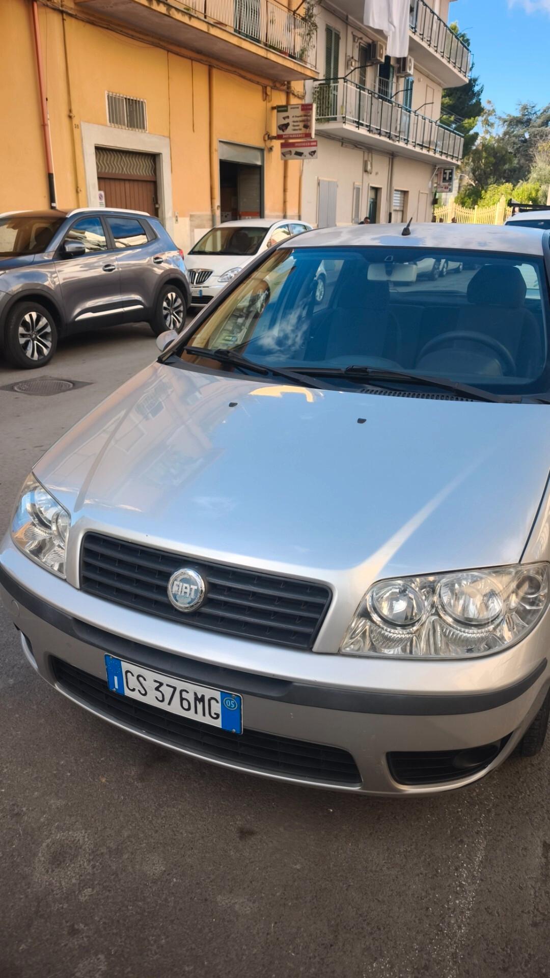 Fiat Punto 1.3 MULTIJET 75cv Gancio traino 2005