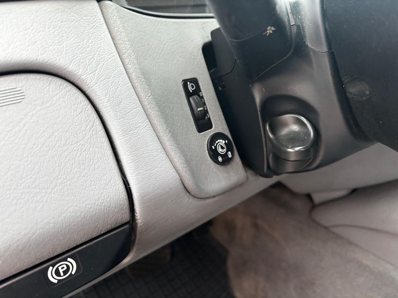 Mercedes-benz ML 320 cat GPL ISCRITTO ASI 7 POSTI UNICO PROPRIETARIO