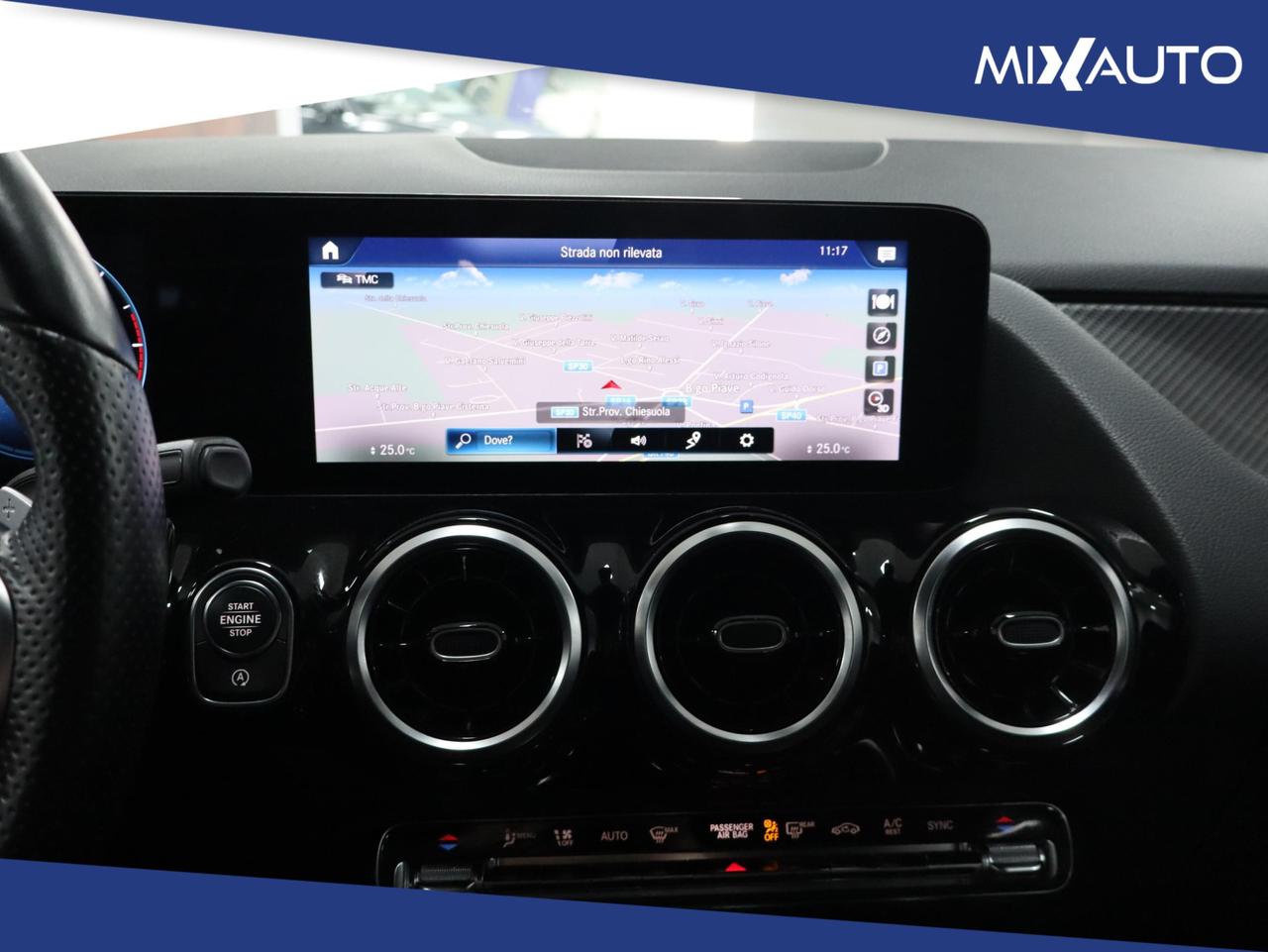 Mercedes-Benz GLA 200 D Premium AUTO