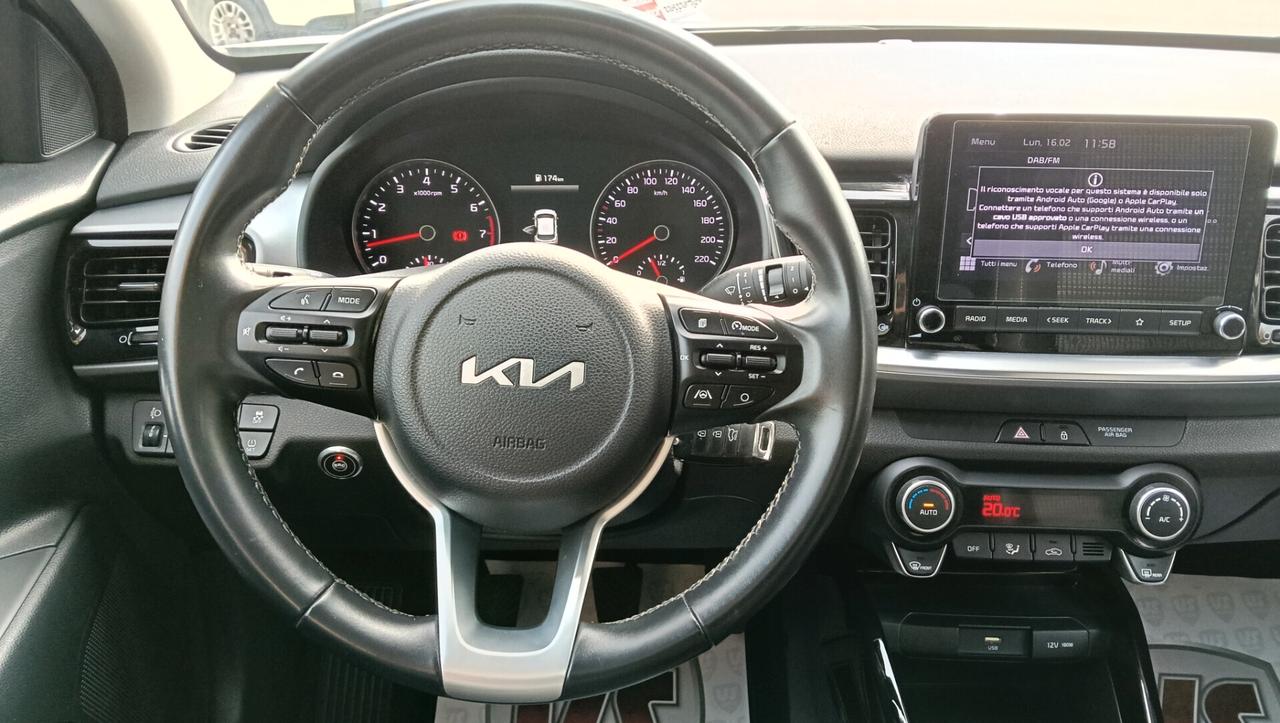 KIA STONIC 1.2 B/GPL-RETROC-KM 40.000