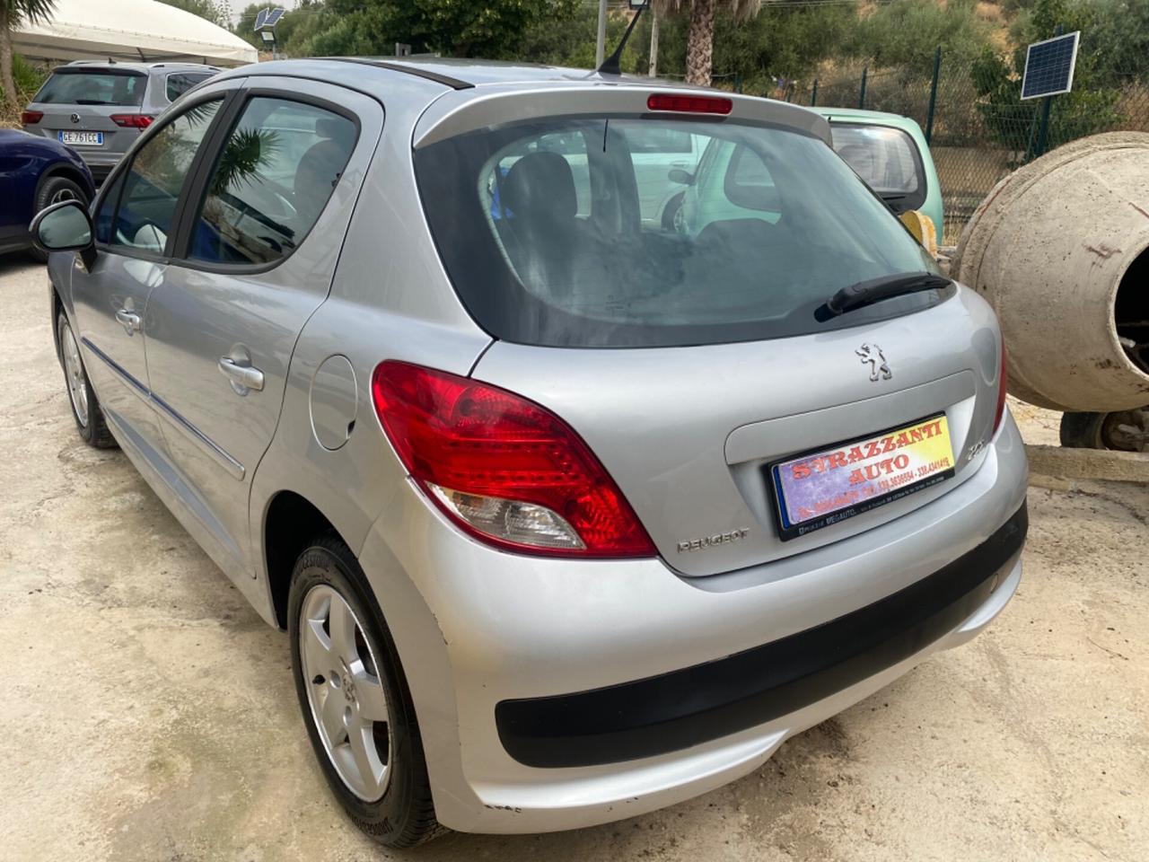 Peugeot 207 1.4 HDi 70CV 5p. 200MILLESIM EDITION2012