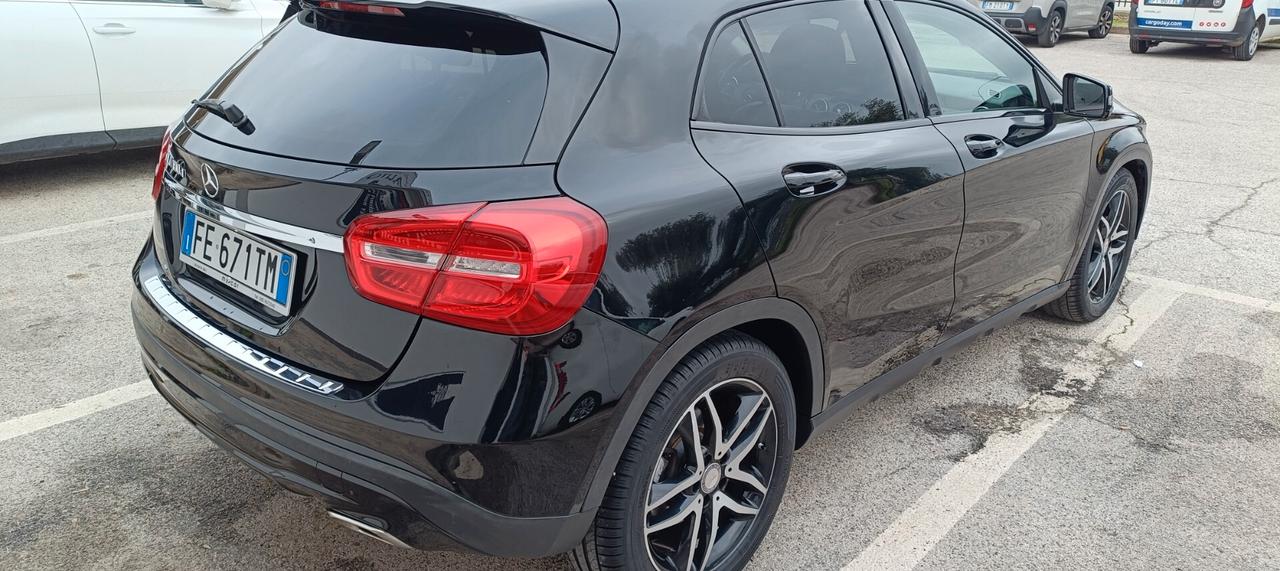 Mercedes-benz GLA 180 d Automatic Premium