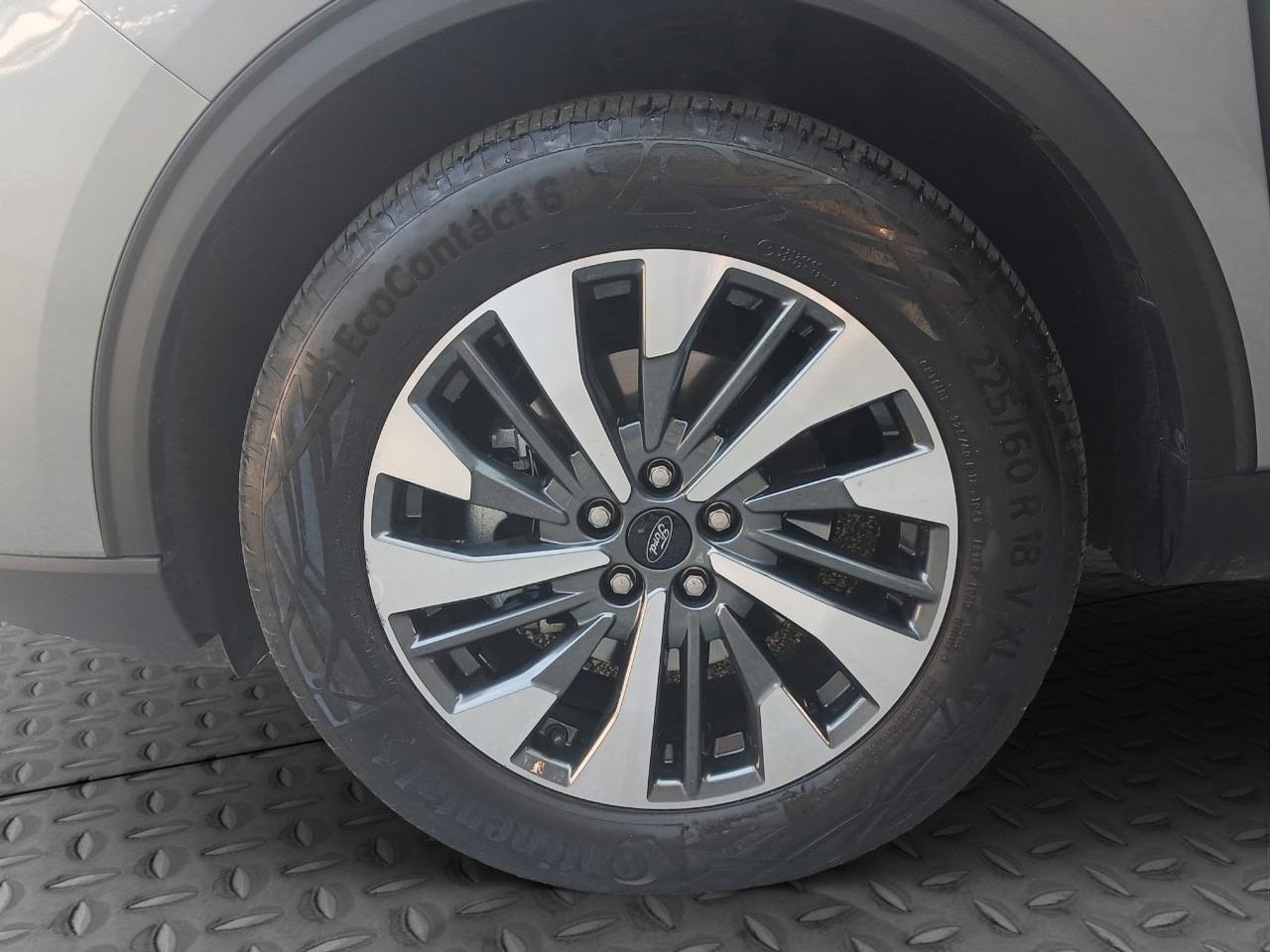 Ford Kuga 2.5 full hybrid Titanium 2wd 180cv auto