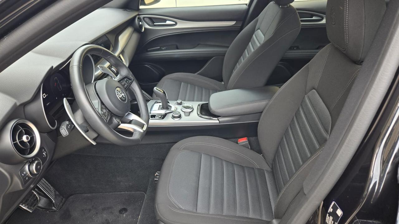 Alfa Romeo Stelvio 2.2 Turbodiesel 160 CV AT8 RWD Super