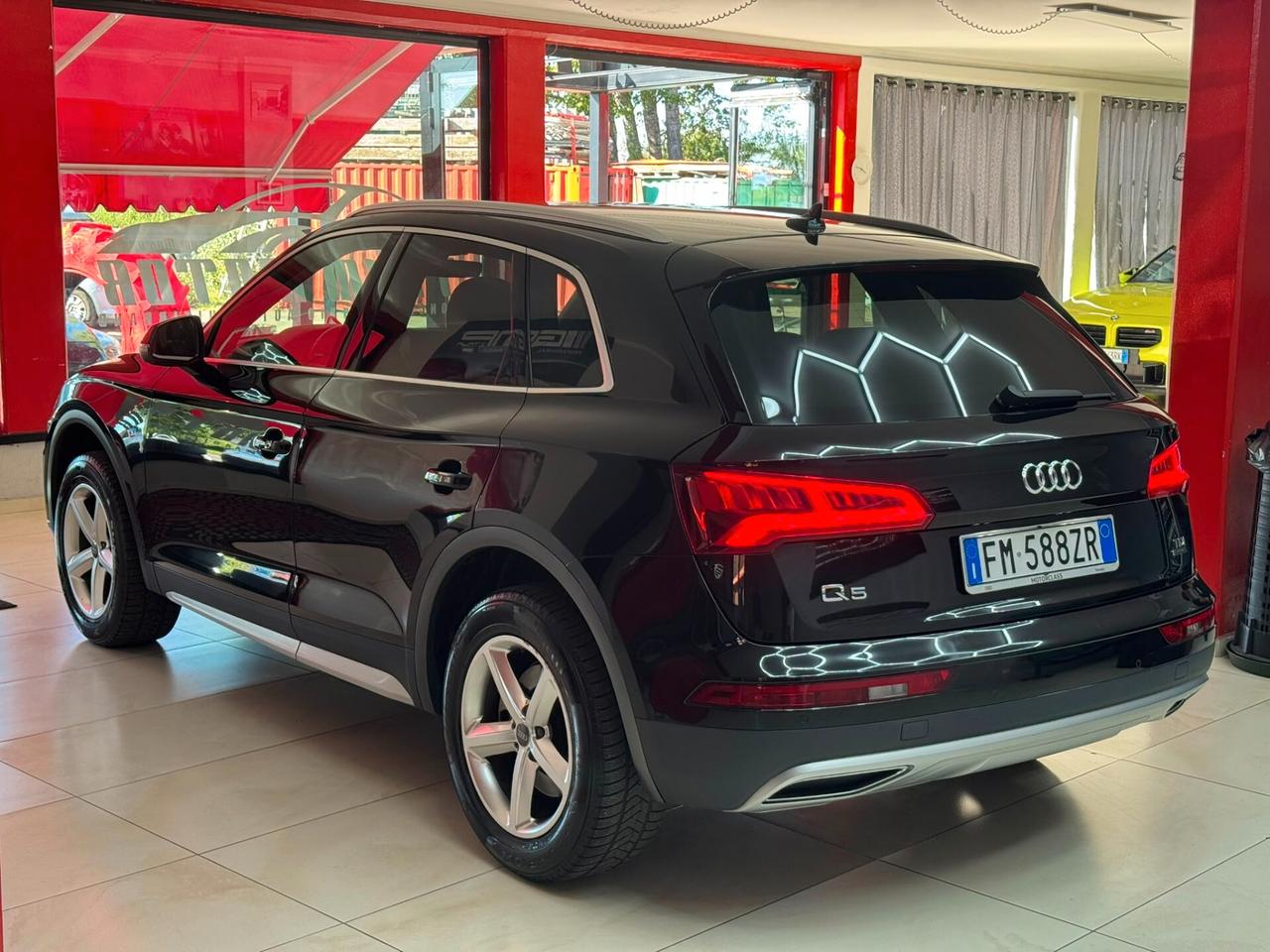 Audi Q5 2.0 TDI 190 CV quattro S tronic Business Sport