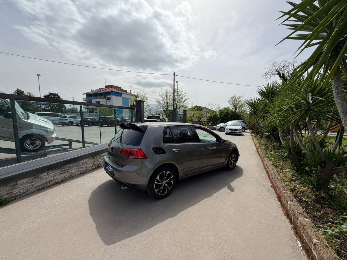 VOLKSWAGEN - Golf - 1.6 TDI 5p. Highline BlueMotion Technology