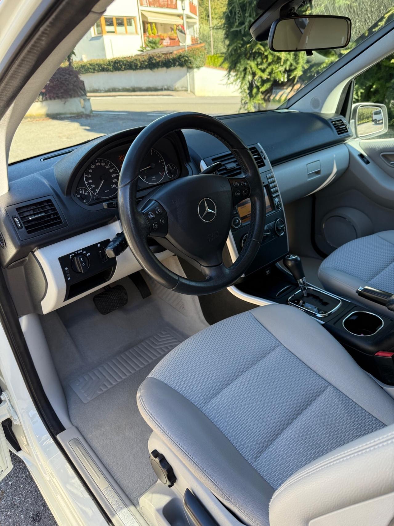 Mercedes-benz A 180 CDI Premium