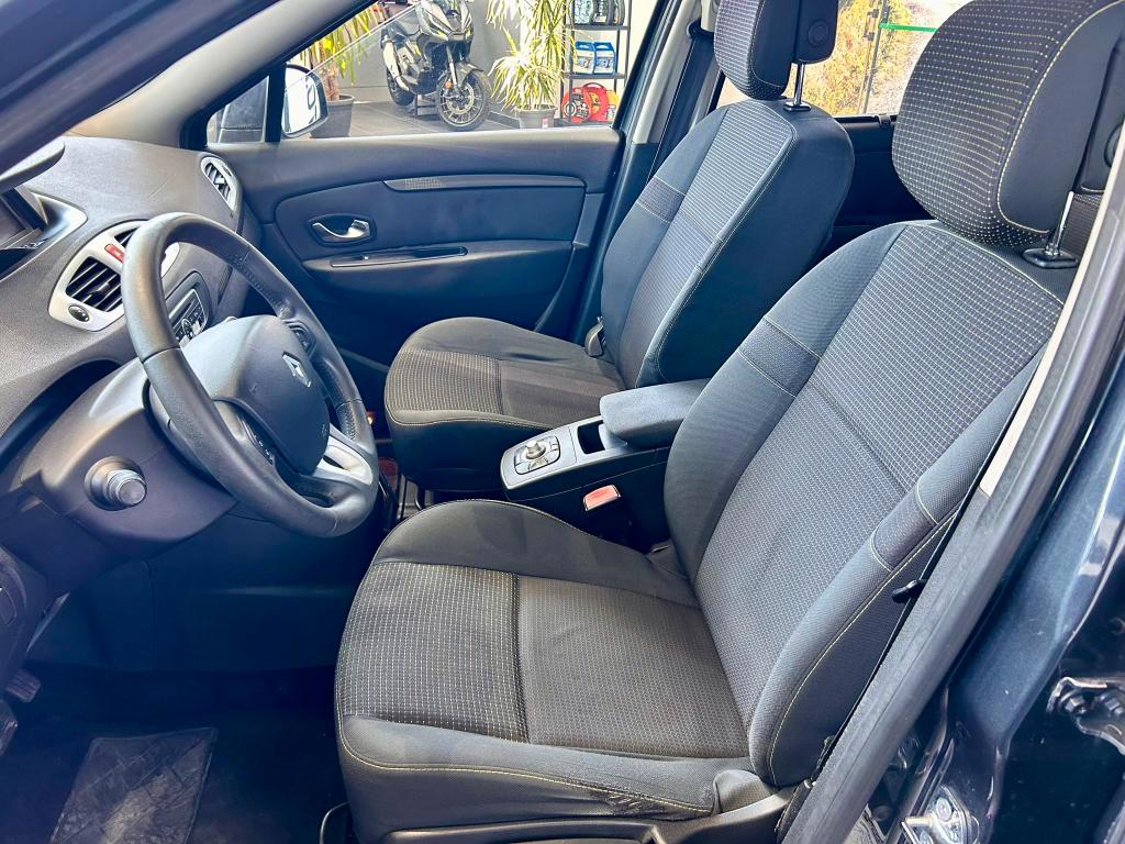 Renault Scenic X-Mod 1.5 dci Dynamique 110cv
