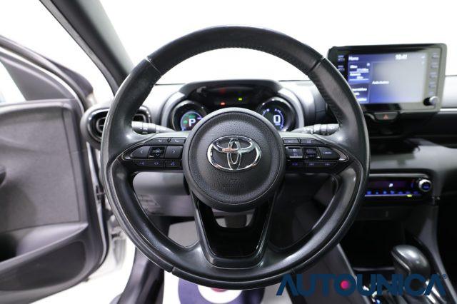 TOYOTA Yaris 1.5 HYBRID 5 PORTE LOUNGE FARI LED TETTO PANORAMA