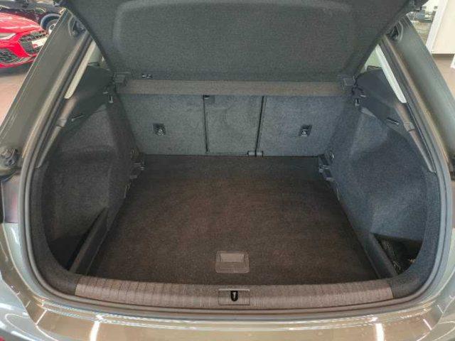 AUDI Q3 35 TDI quattro S tronic Business