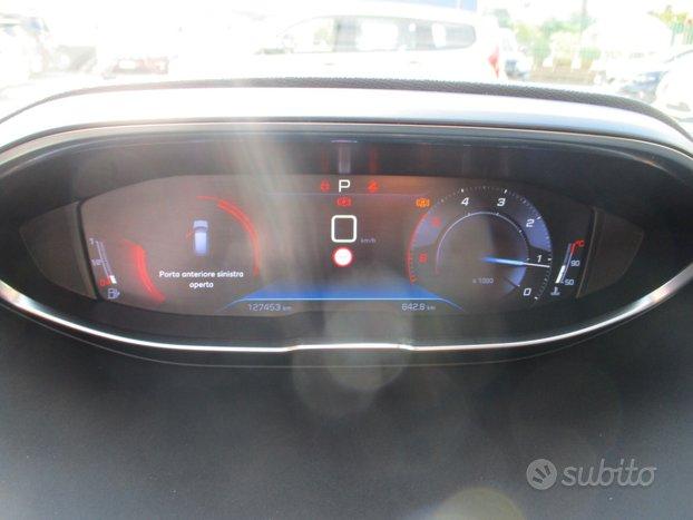 Peugeot 3008 NAVI/PDC/CAMERA/LED/CROMO