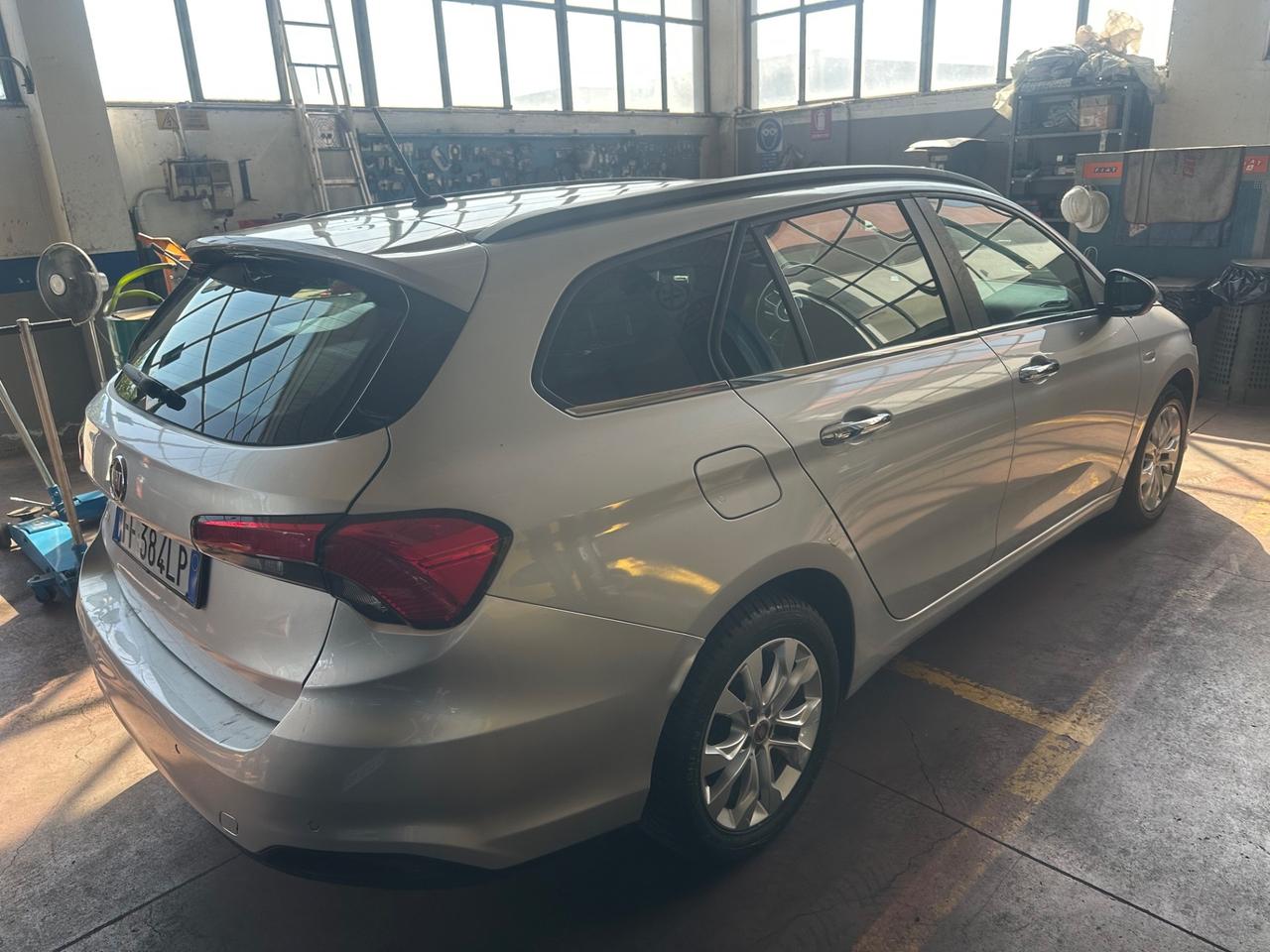 Fiat Tipo 1.6 Mjt S&S SW Lounge