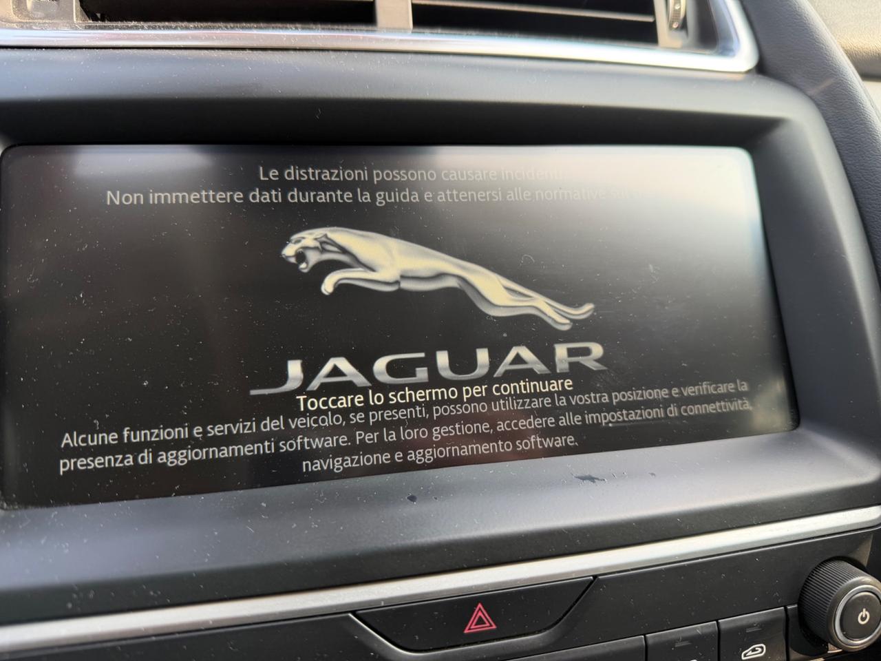 Jaguar E-Pace 2.0D 180 CV AWD R-Dynamic