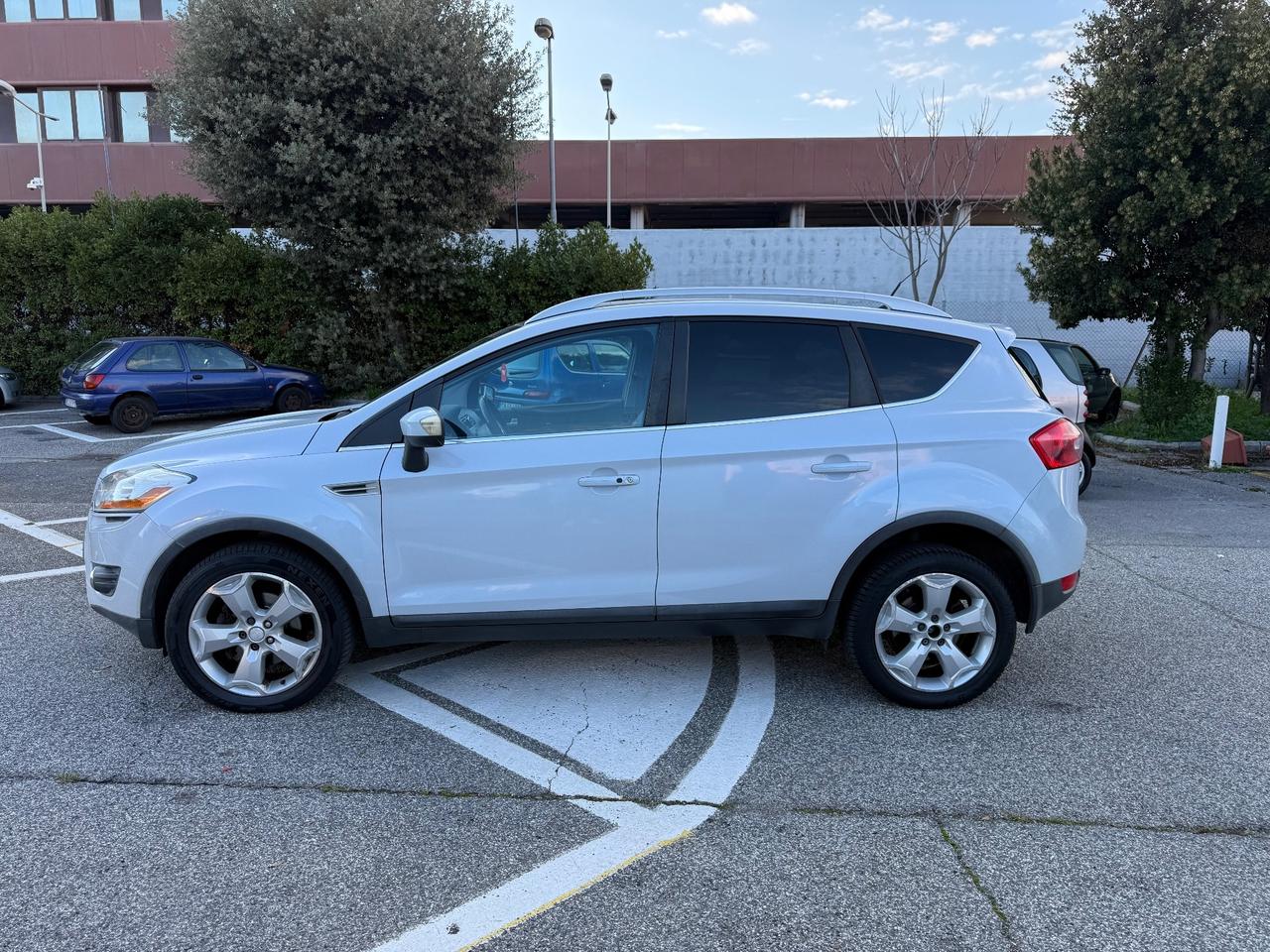 Ford Kuga 2.0 TDCi 136 CV 4WD Titanium DPF