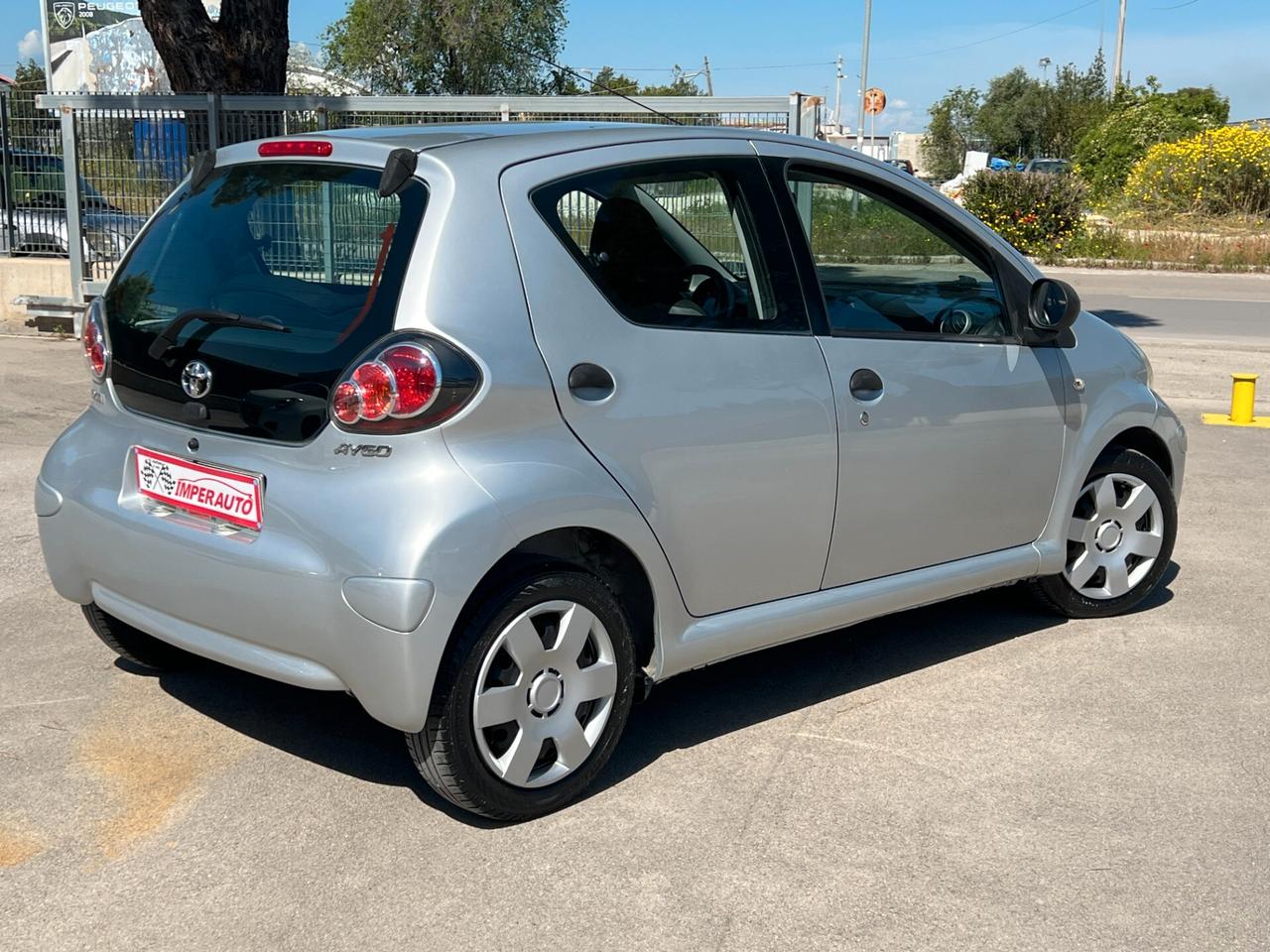 Toyota Aygo 1.0 12V VVT-i 5 porte Now