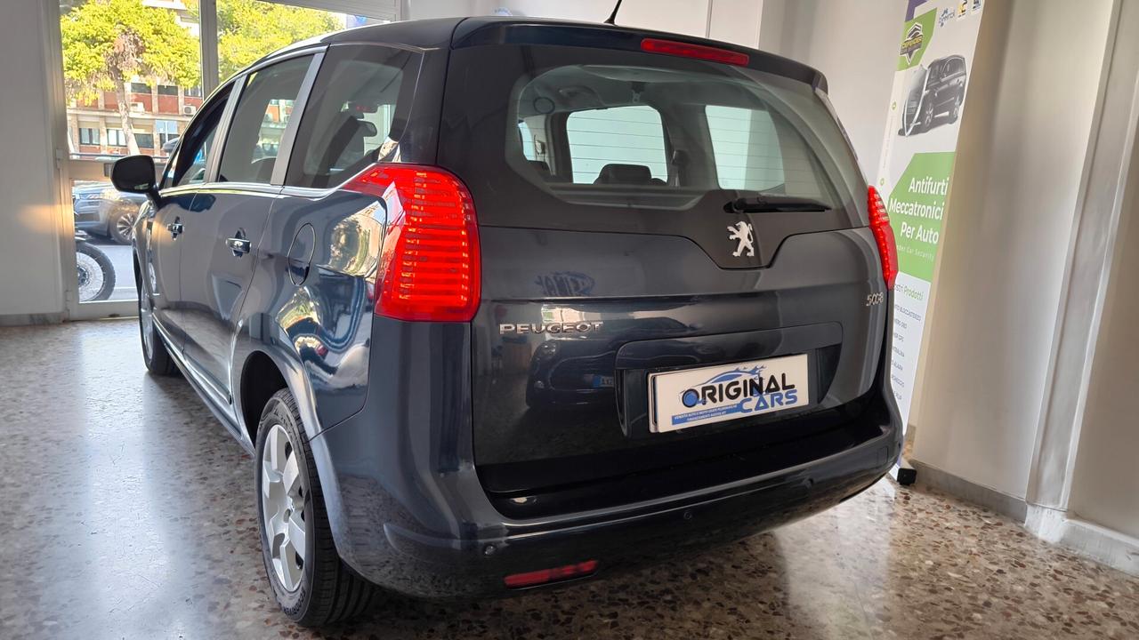 Peugeot 5008 1.6 HDi 112CV Active Mix