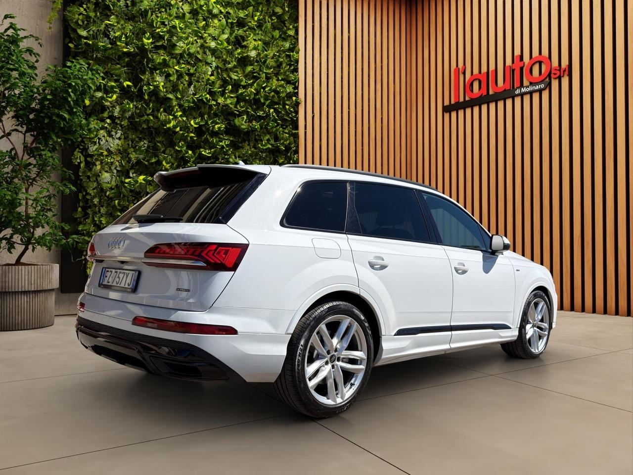 Audi Q7 50 TDI 7 P. STRAFULL PERFETTA!