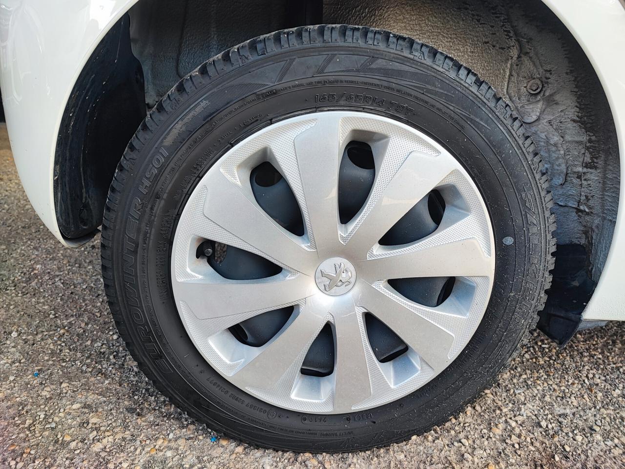 Peugeot 108 VTi 68 5 porte Active TOP! 24.000KM!!!