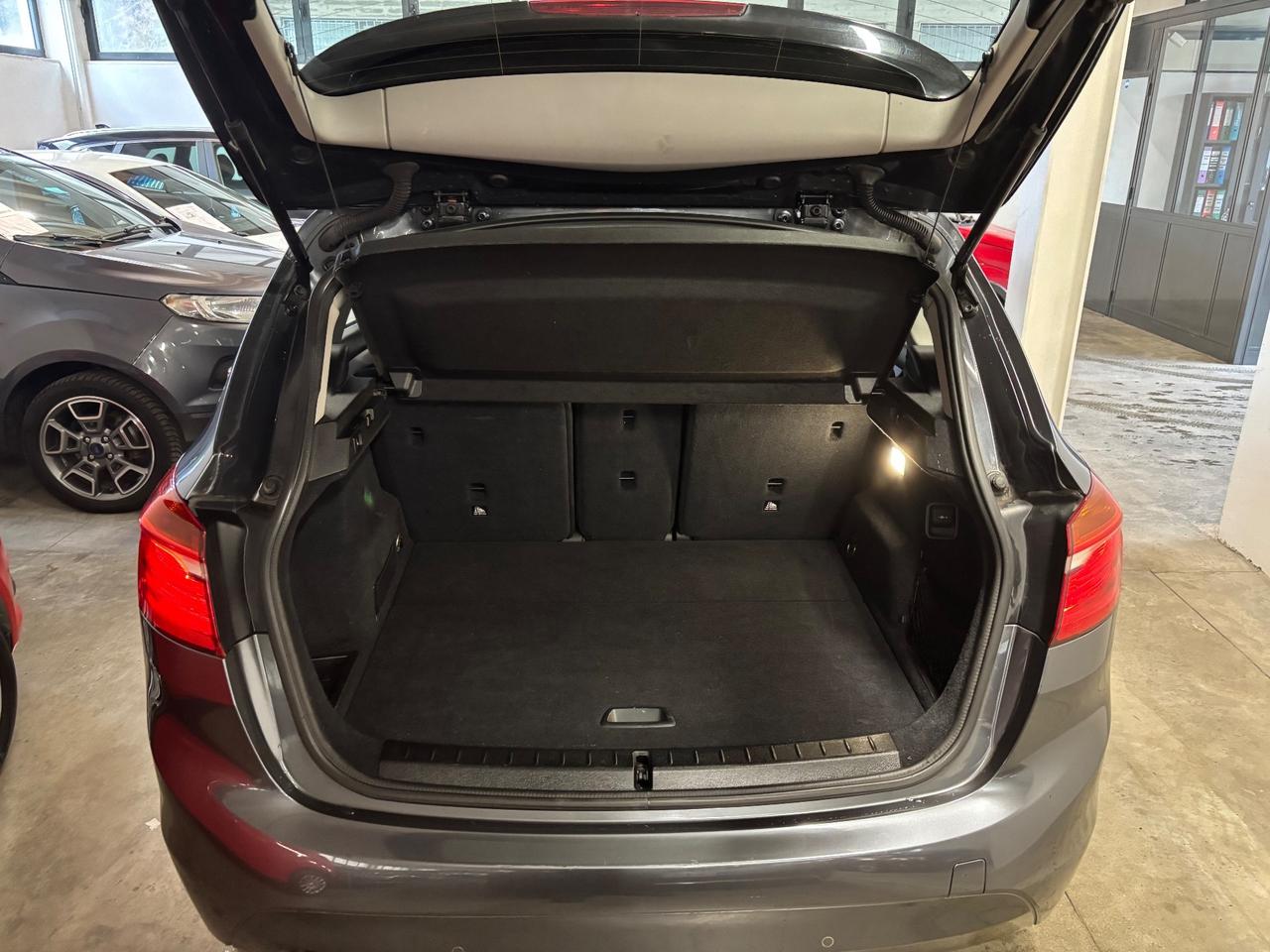 Bmw 216d Active Tourer Luxury