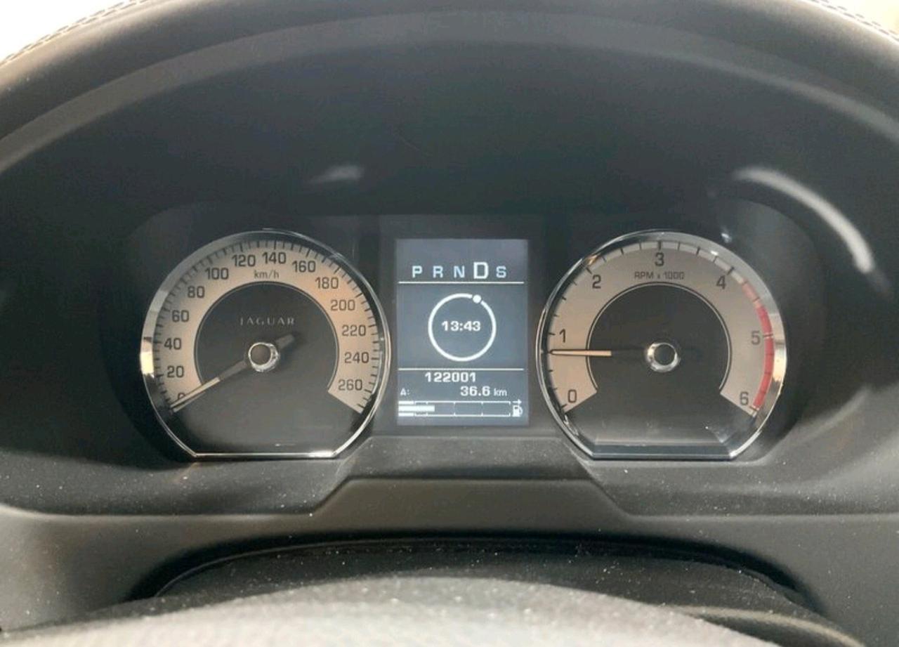 Jaguar XF 2.7D V6 Premium Luxury