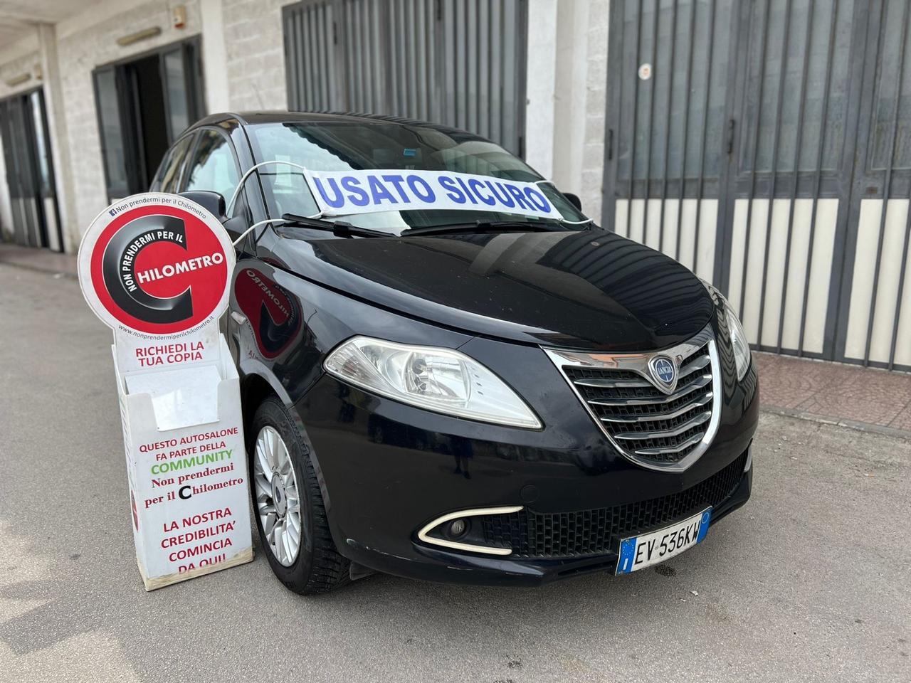Lancia ypsilon 900 benzina/metano Anno 2015 190,000Km