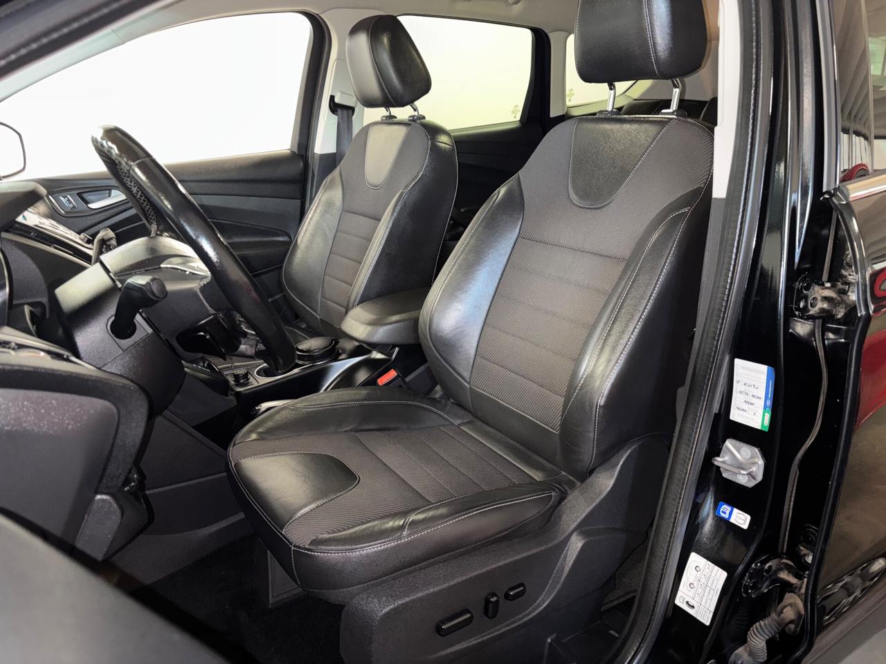 Ford Kuga 2.0 TDCI 4WD AUTOMATICA Titanium