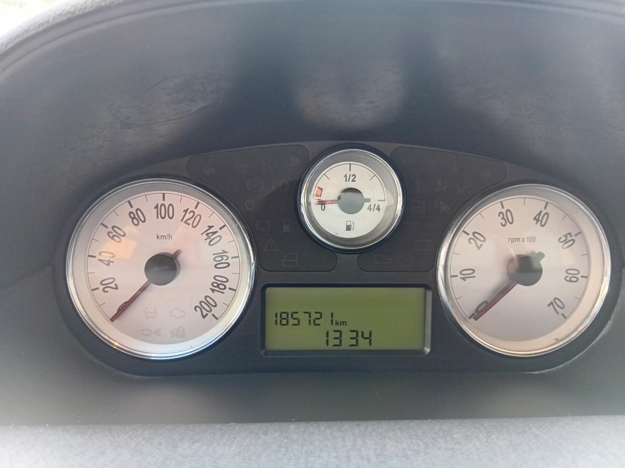 Lancia Ypsilon 1.3 Multijet ADATTA PER NEOPATENTATI