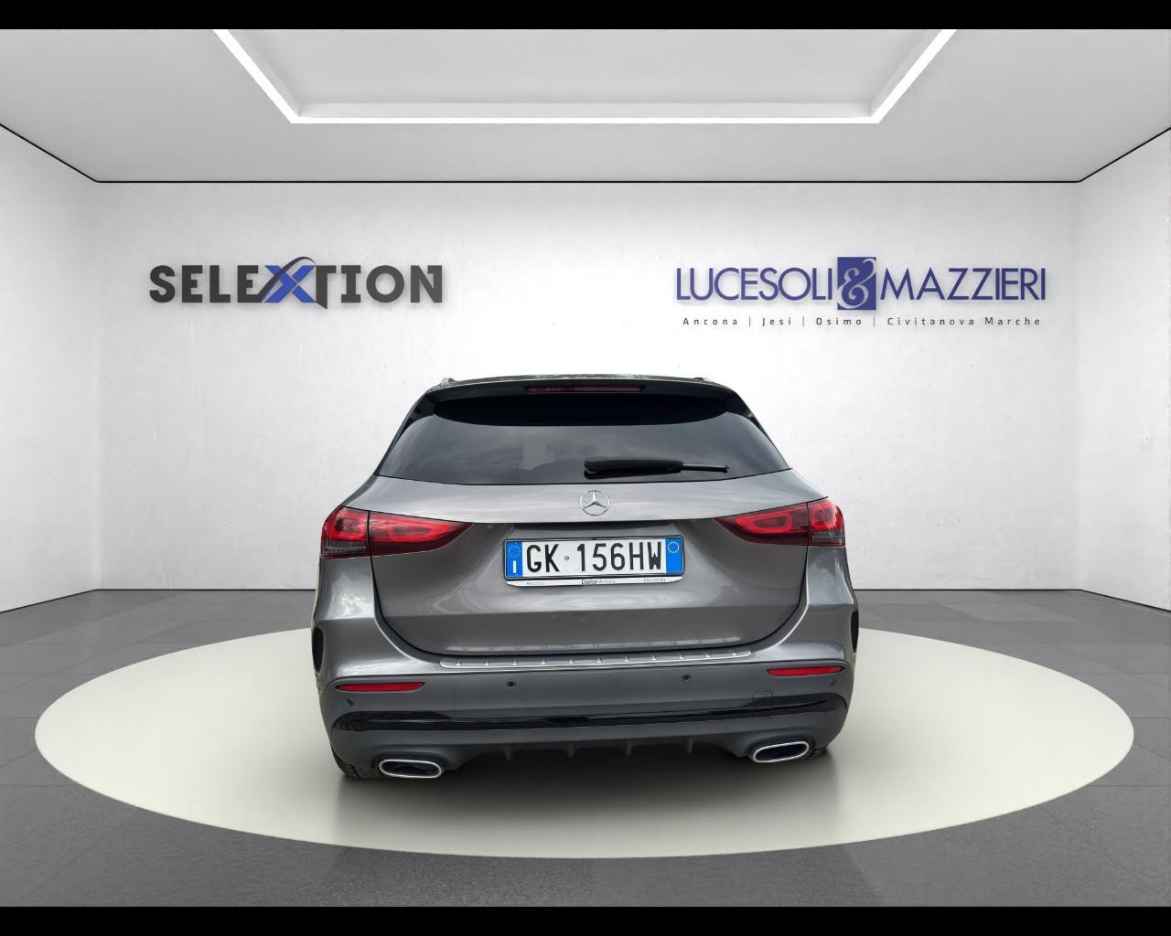 Mercedes-Benz GLA (H247) - GLA 180 d Automatic Premium