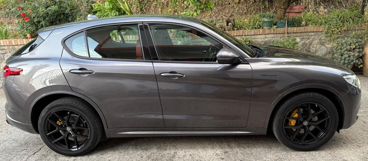Alfa Romeo Stelvio 2.2 Turbodiesel 210 CV AT8 Q4 Veloce