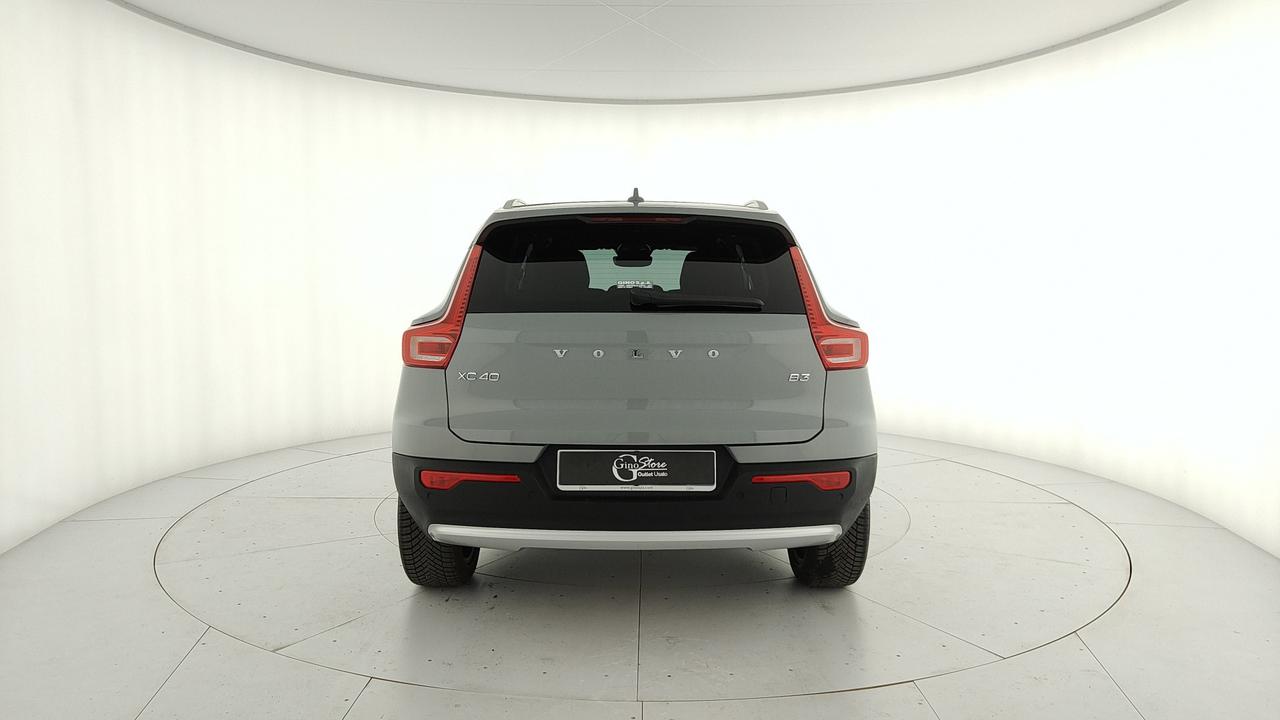 VOLVO XC40 2.0 b3 Core auto