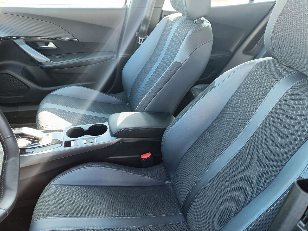 Peugeot 2008 PureTech Turbo 130 S&S Allure