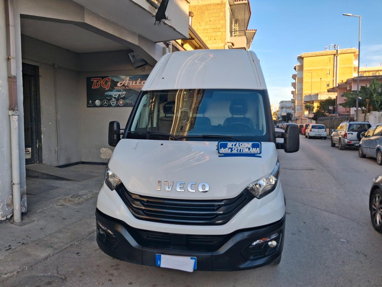 Iveco Daily v35 s 14 2022 unico prop nav