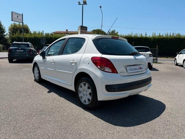 Peugeot 207 Plus 1.4 HDi 70CV 5 porte