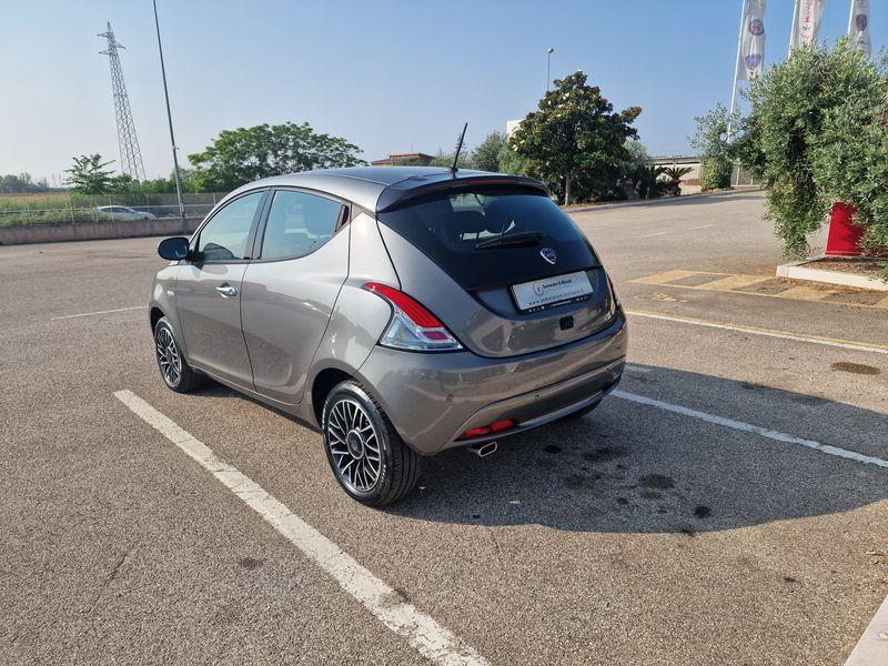 LANCIA Ypsilon 1.0 firefly hybrid Platino s&s 70cv