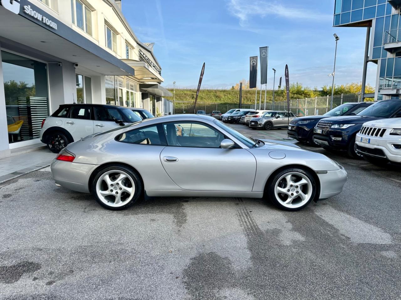 Porsche 911 Carrera cat Coupé