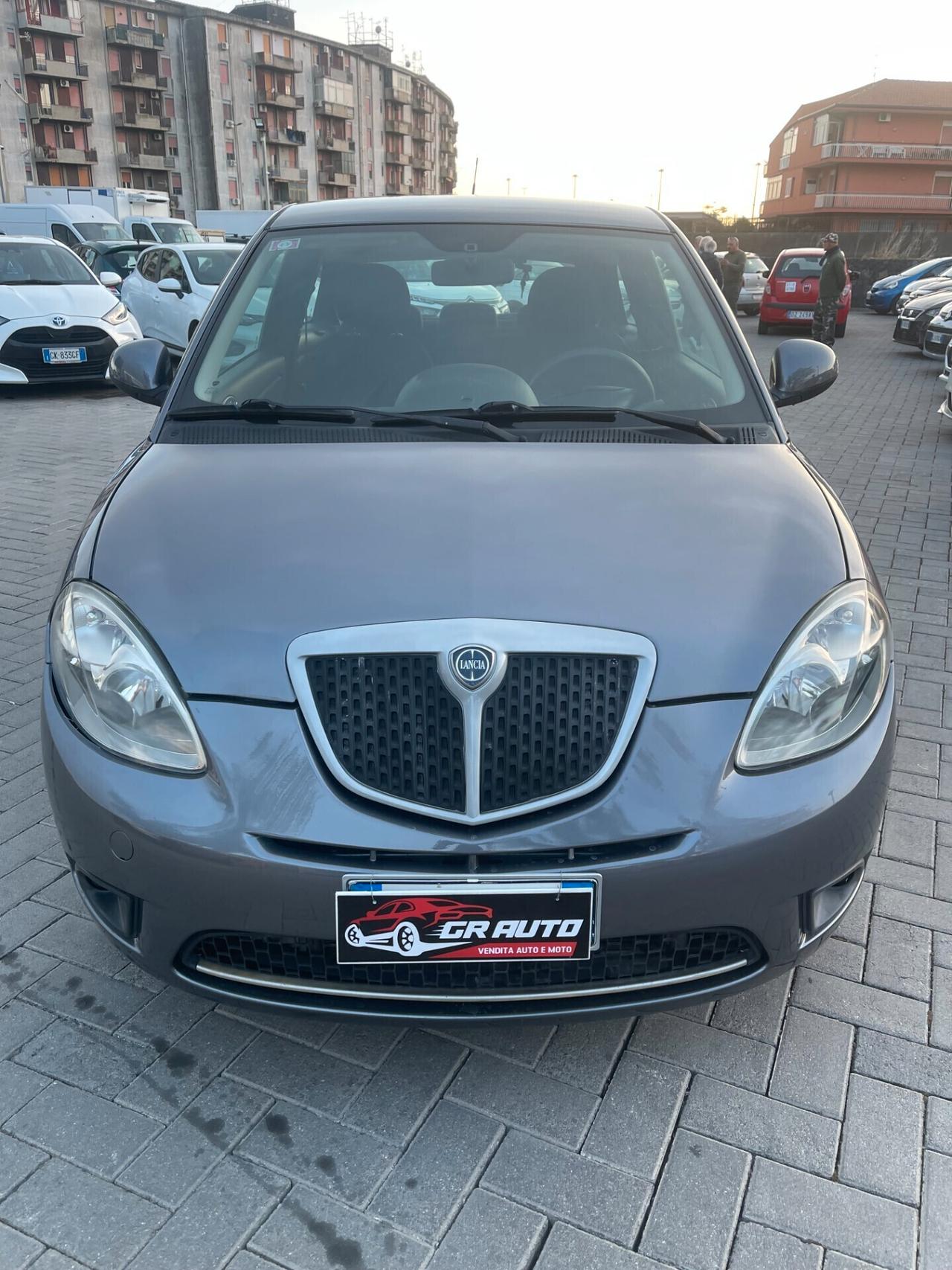 Lancia Ypsilon 1.2 Versus 60cv