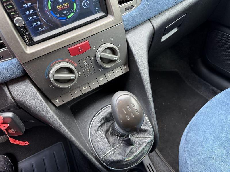 Lancia Ypsilon Ypsilon 1.2 16v Oro IDONEA NEOPATENTATI